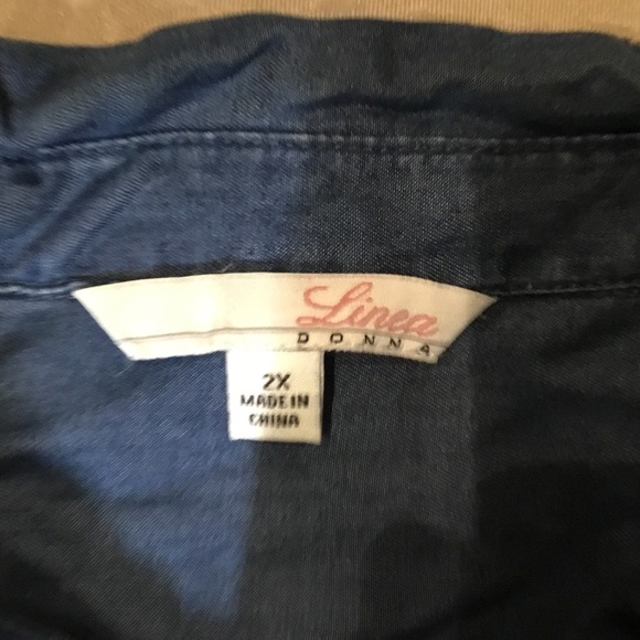 Linea Donna blue Button Down Shirt - Picture 3 of 3